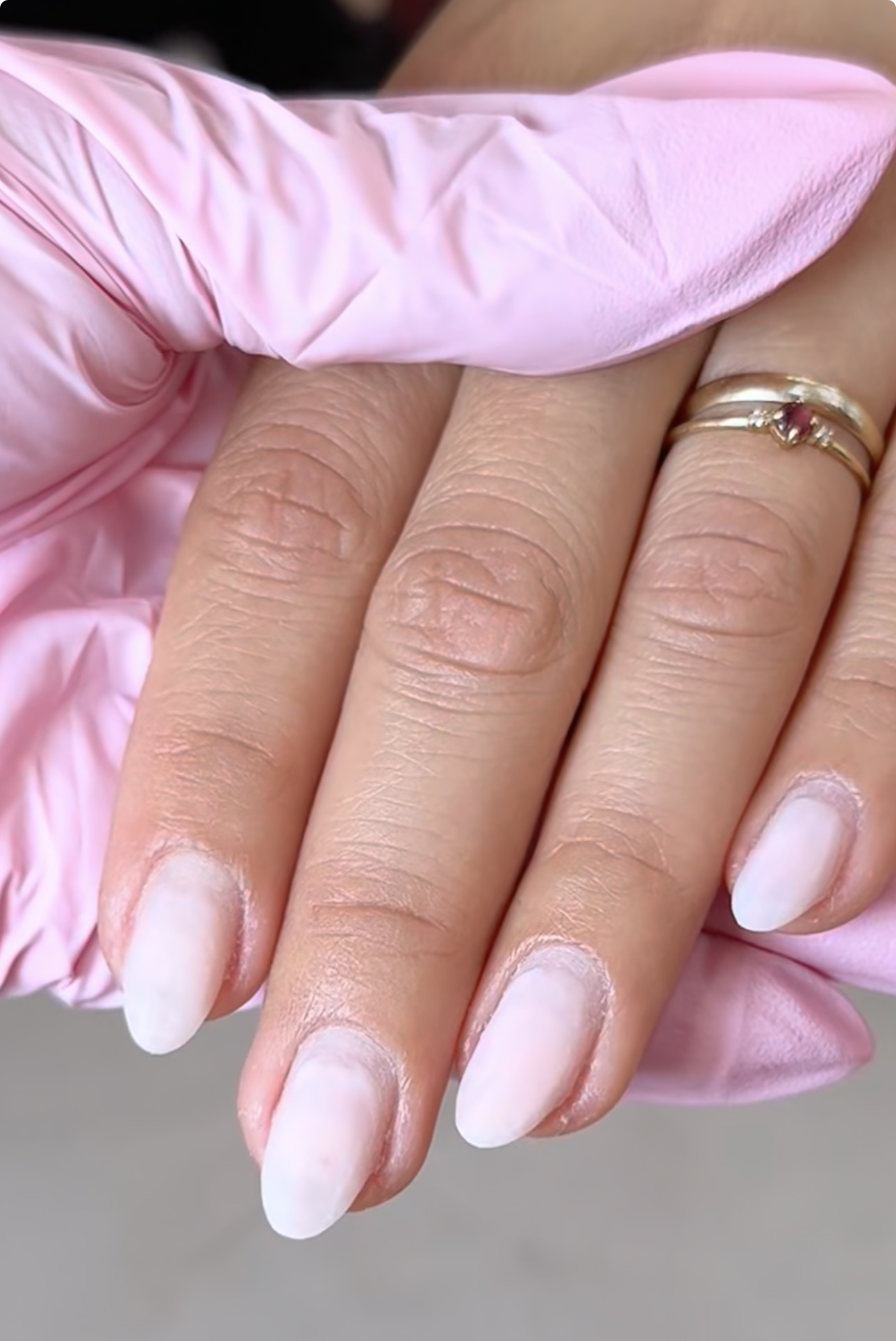 Uñas antes del tratamiento en Pawil Nails